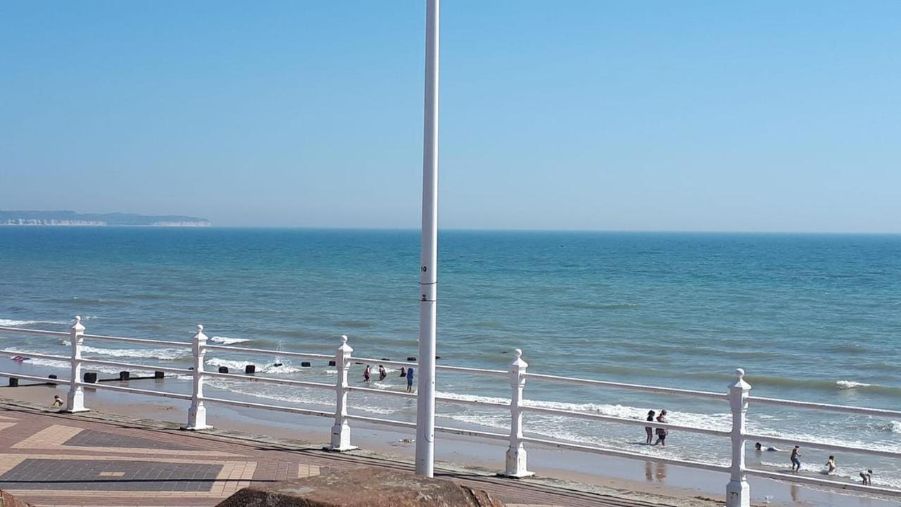 East Coast Apartments First Floor 2 Bed Apartment All Towels And Sheets Supplied Bridlington Extérieur photo